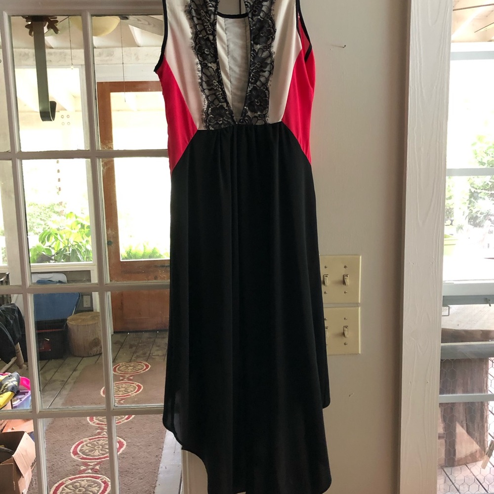 Dress - Picture 2 of 2